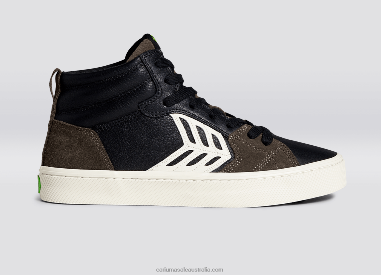 T8NFN147 Men Black Premium Leather/Ivory Cariuma