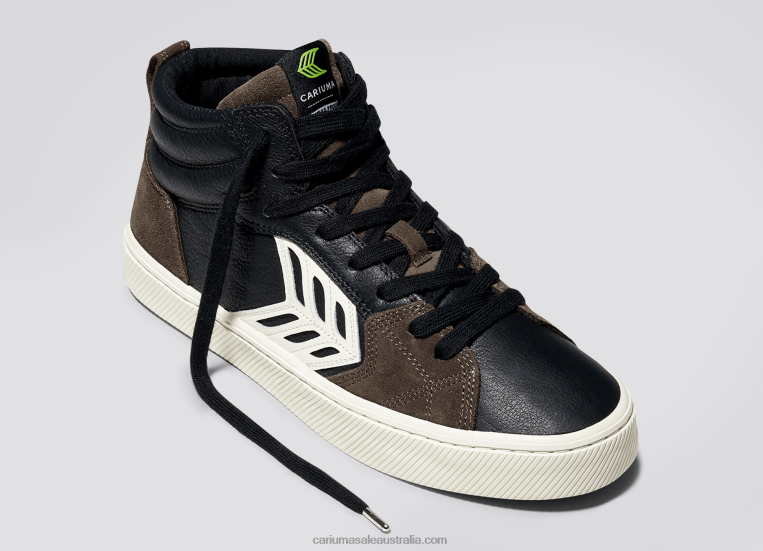 T8NFN147 Men Black Premium Leather/Ivory Cariuma