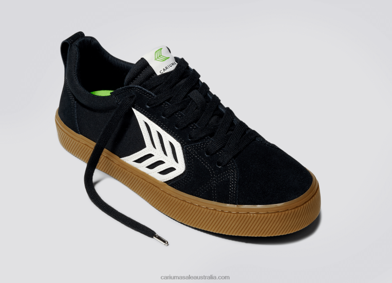 T8NFN131 Men All Black Gum/Ivory Cariuma
