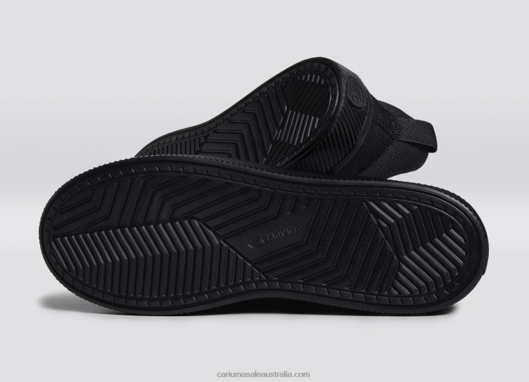 T8NFN180 Men All Black Knit Cariuma