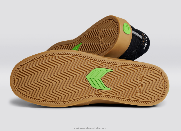T8NFN106 Men Black Gum/Ivory Cariuma