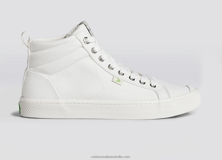 T8NFN55 Men Off-White Canvas Cariuma