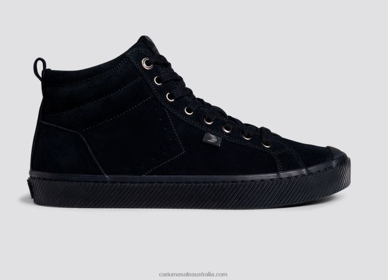 T8NFN68 Men All Black Suede Cariuma