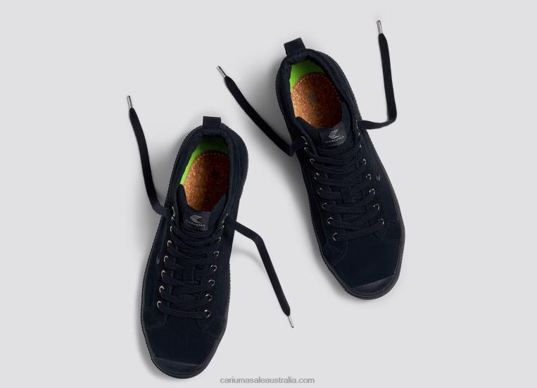 T8NFN68 Men All Black Suede Cariuma