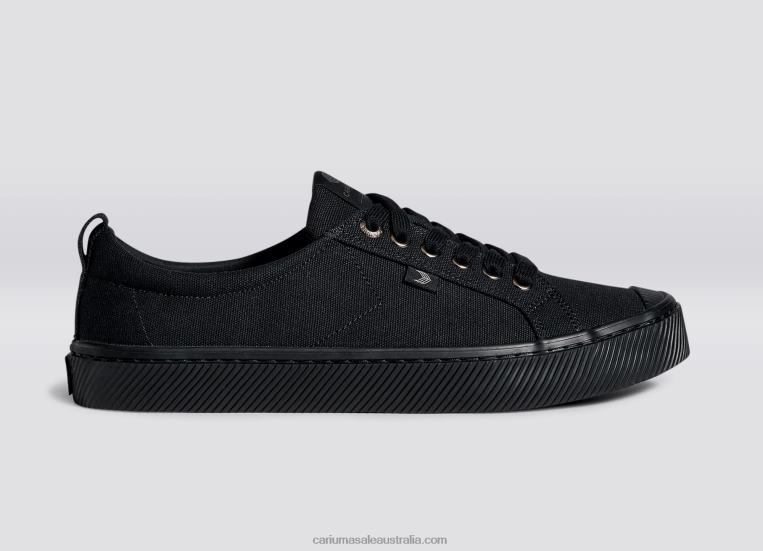 T8NFN11 Men All Black Canvas Cariuma