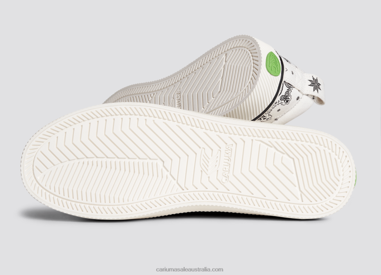 T8NFN12 Men Off-White Bandana Canvas Cariuma