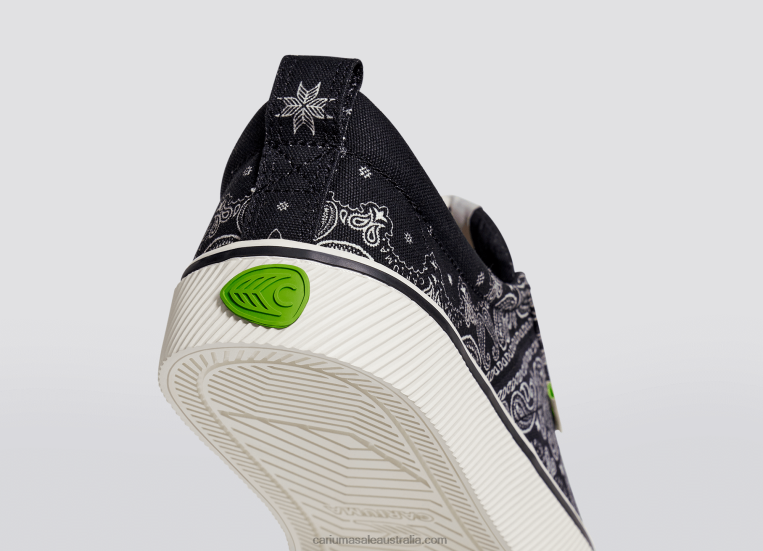 T8NFN13 Men Black Bandana Canvas Cariuma