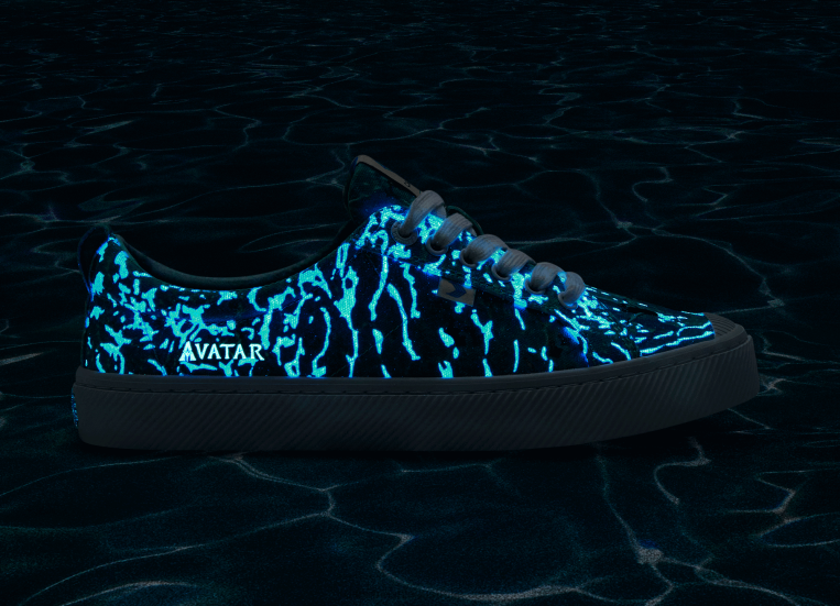 T8NFN75 Men Avatar Water Canvas Cariuma