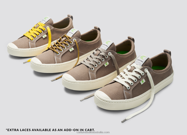 T8NFN7 Men Sand Contrast Thread Canvas Cariuma