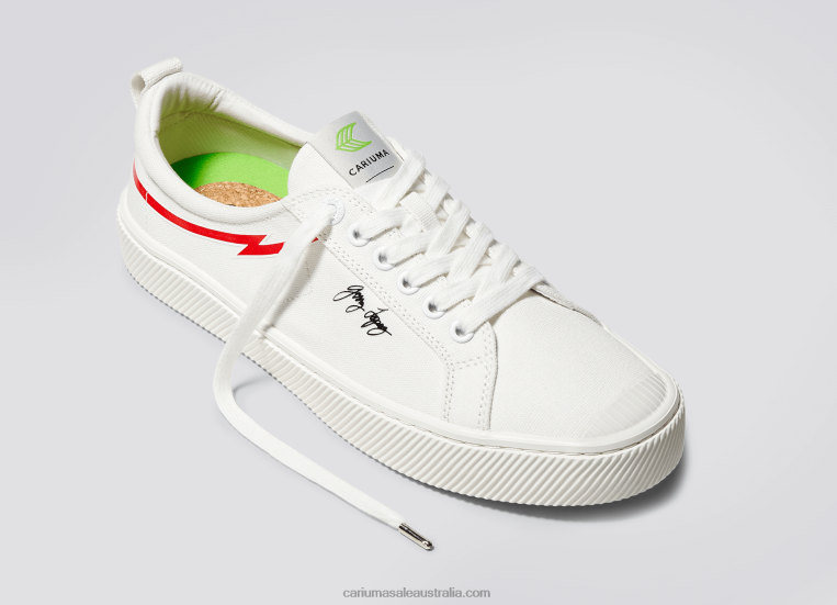 T8NFN88 Men Gerry Lopez Off-White Canvas Cariuma