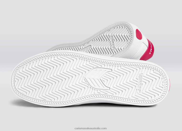 T8NFN77 Men Pantone Viva Magenta White Leather Cariuma