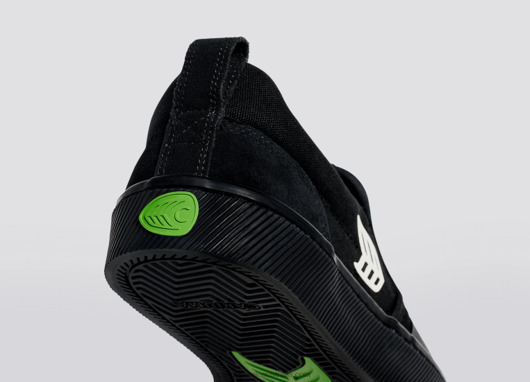 T8NFN112 Men All Black/Ivory Cariuma