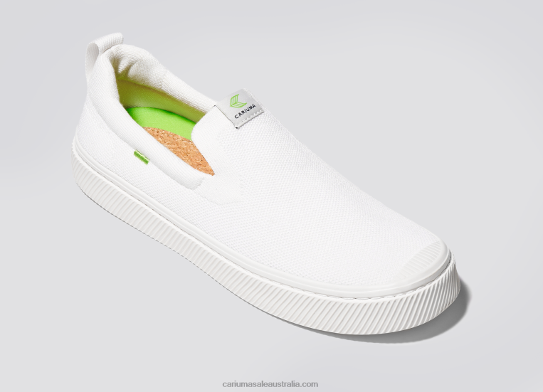 T8NFN380 Women White Knit Cariuma