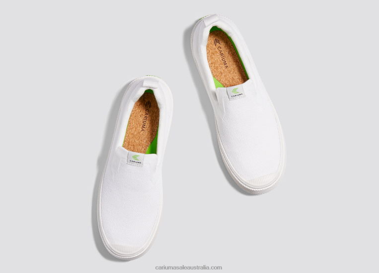 T8NFN380 Women White Knit Cariuma