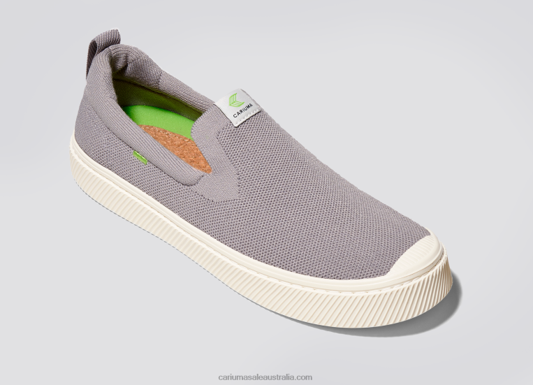 T8NFN381 Women Grey Knit Cariuma