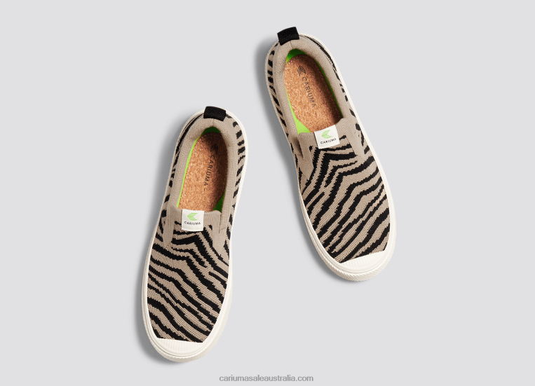 T8NFN389 Women Zebra Print Knit Cariuma