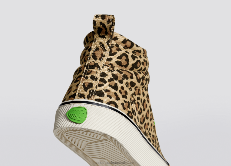 T8NFN275 Women Leopard Canvas Cariuma