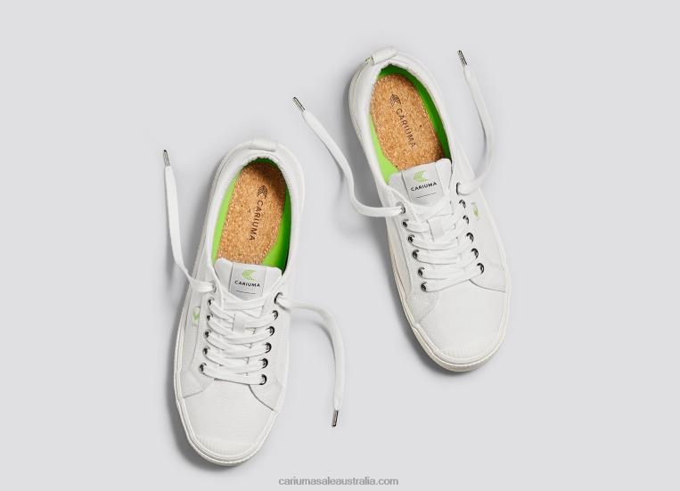 T8NFN218 Women Off-White Canvas Cariuma