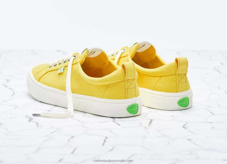 T8NFN232 Women Yellow Canvas Cariuma