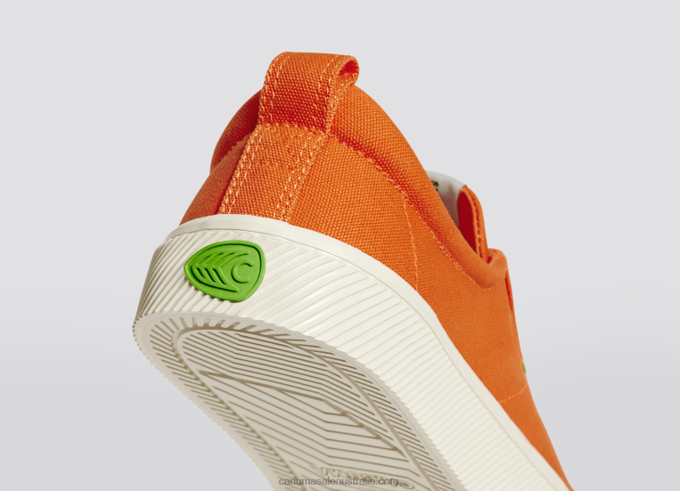 T8NFN233 Women Tangerine Canvas Cariuma