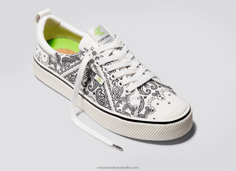 T8NFN234 Women Off-White Bandana Canvas Cariuma