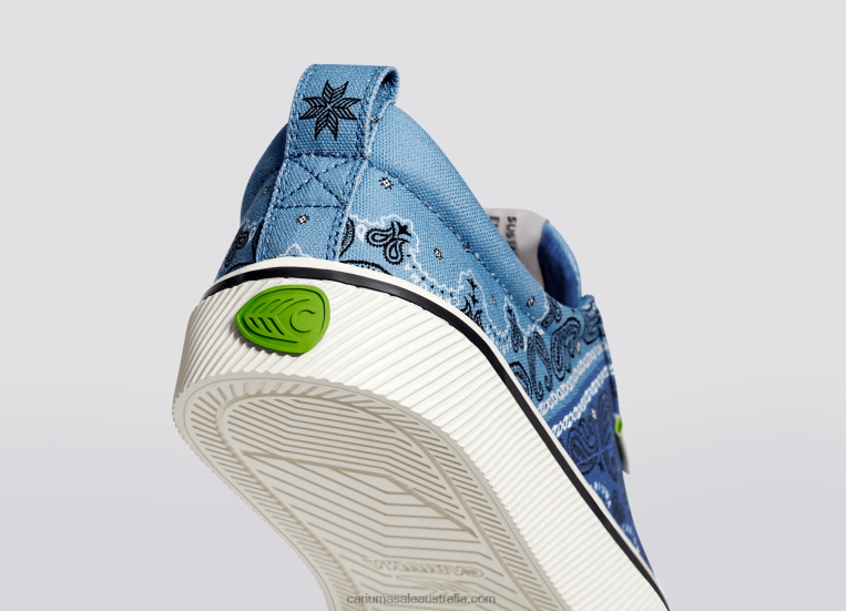 T8NFN237 Women Blue Bandana Canvas Cariuma