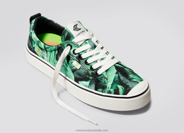 T8NFN245 Women National Geographic Peace Lily Green Canvas Cariuma