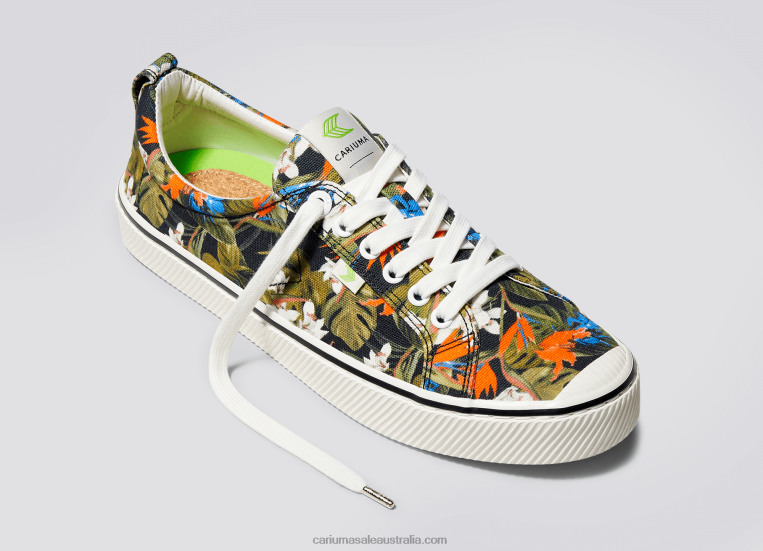 T8NFN269 Women Tropical Forest Canvas Cariuma
